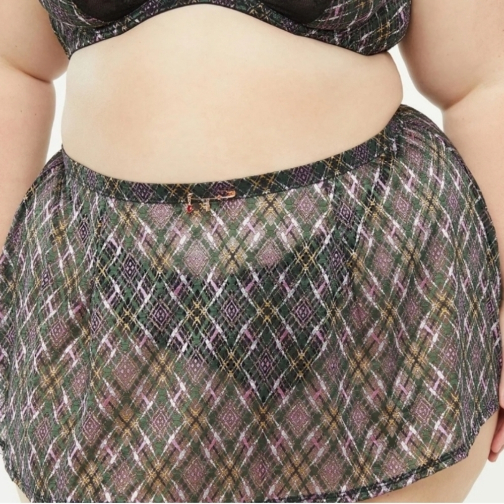 Savage X Fenty A Little Tart Backless Mesh Skirt Size 3x Plus Lingerie NWT